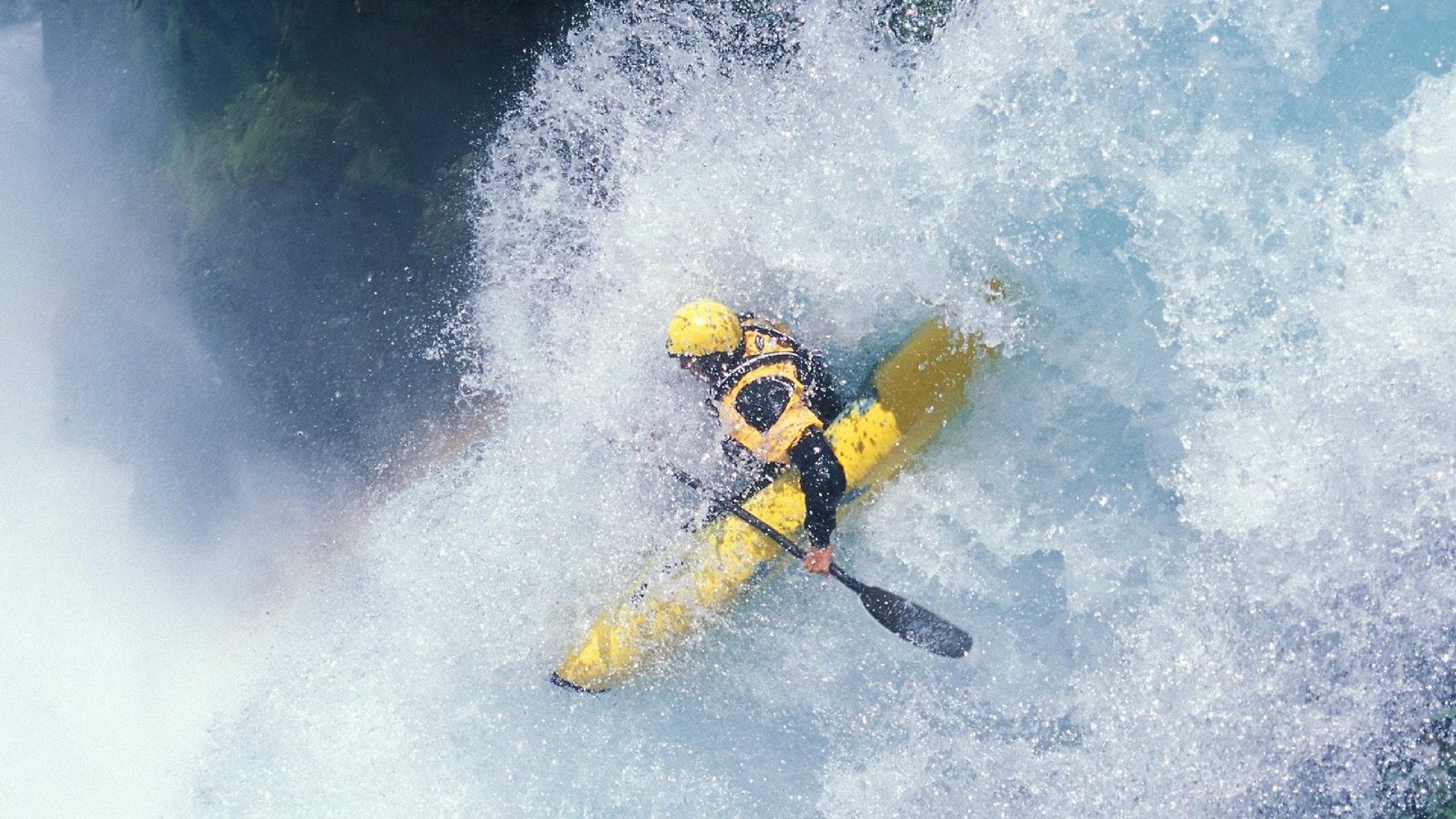 “武汉马拉松赛:从起点到终点,挑战极限!”